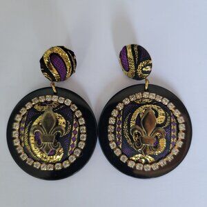Dangle Earrings With Fleur-de-Lis and Stones